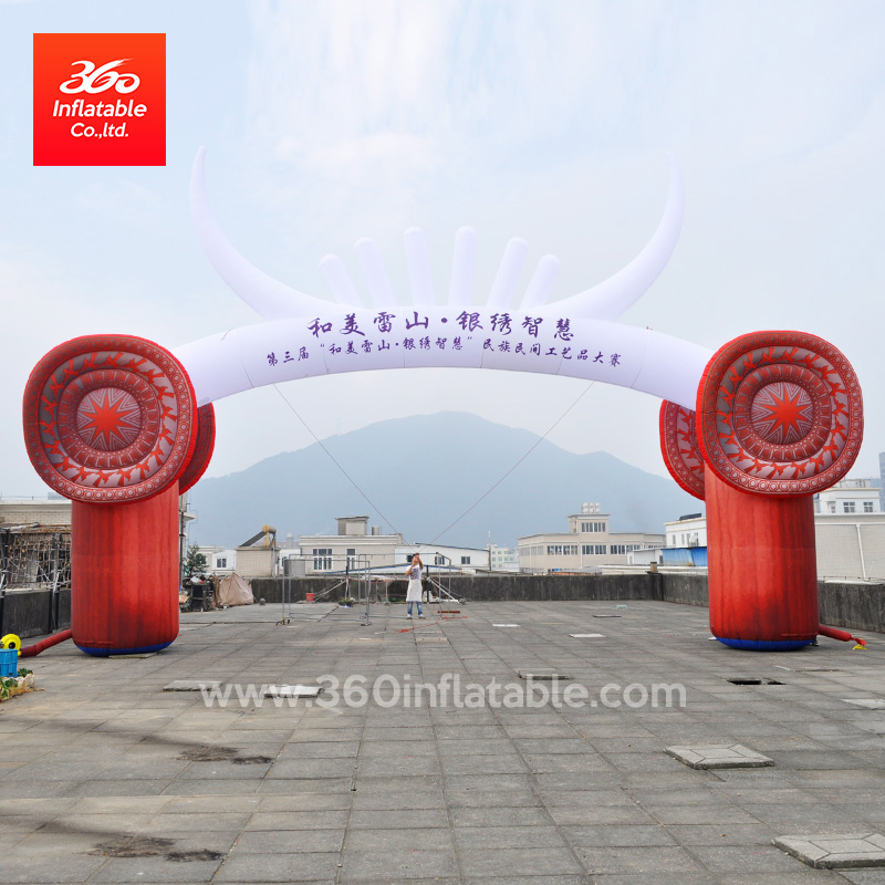 Countryside Tourist Destination Advertising Huge Inflatable Arch 